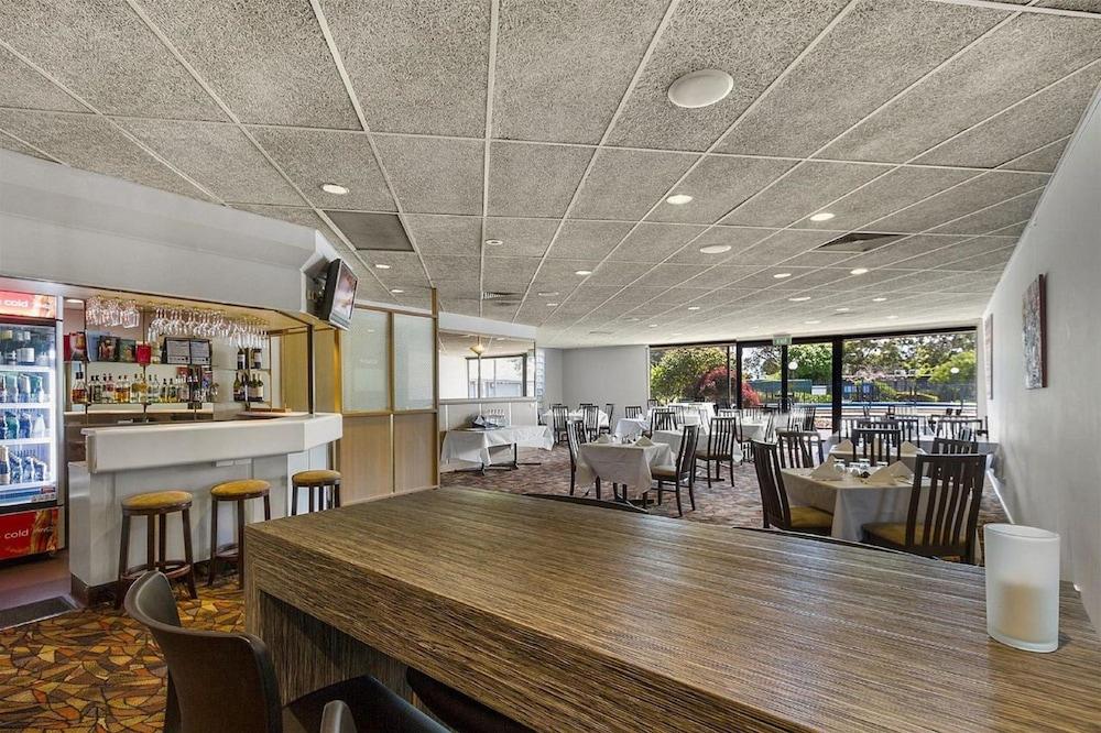 Quality Inn & Suites Траралгон Екстериор снимка