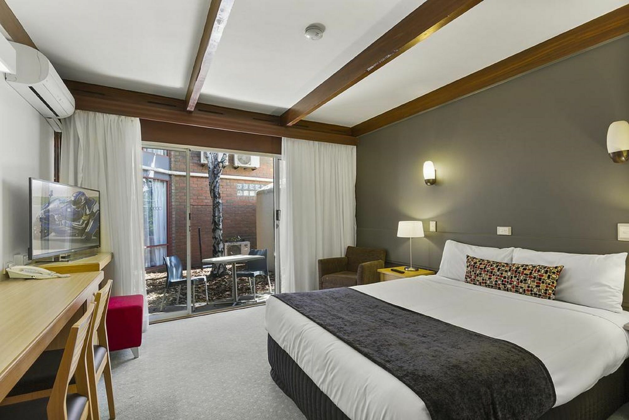 Quality Inn & Suites Траралгон Екстериор снимка